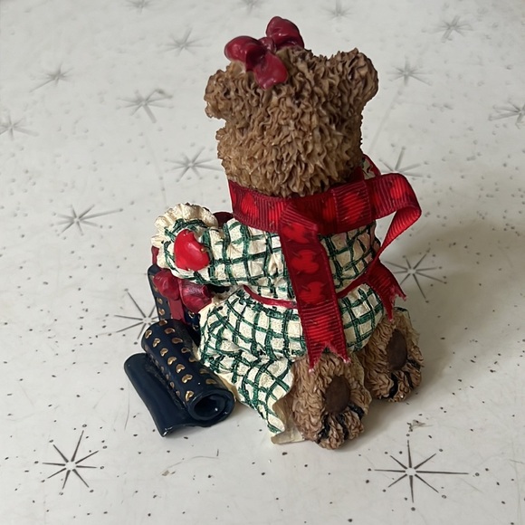 Vintage Limited Edition Heart Patch Place Young’s Incorporated Resin Bear - Picture 2 of 3